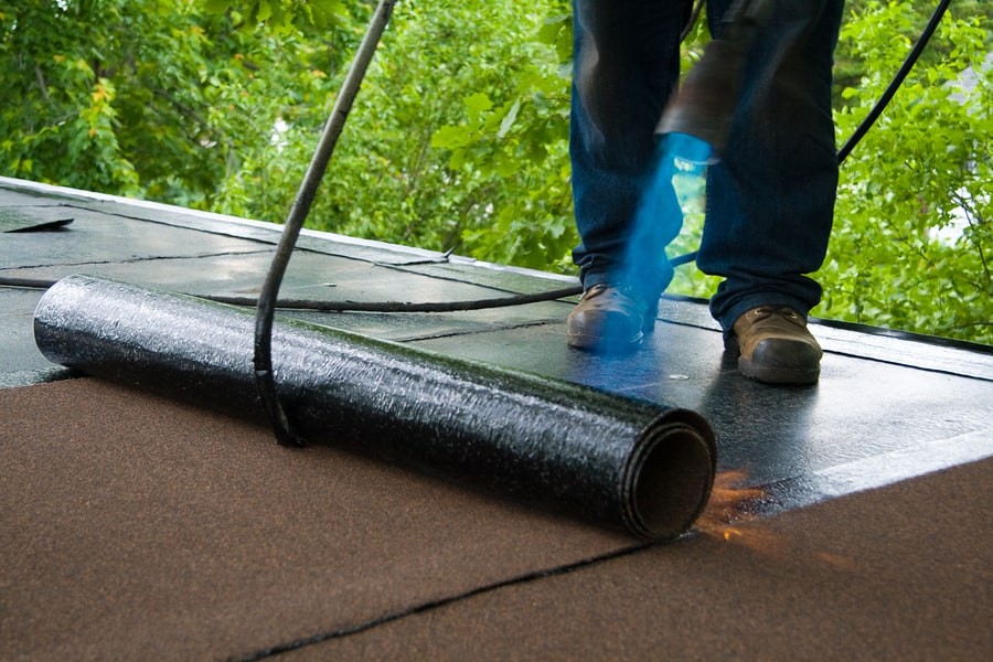 torch on application of sheet membrane on roof
