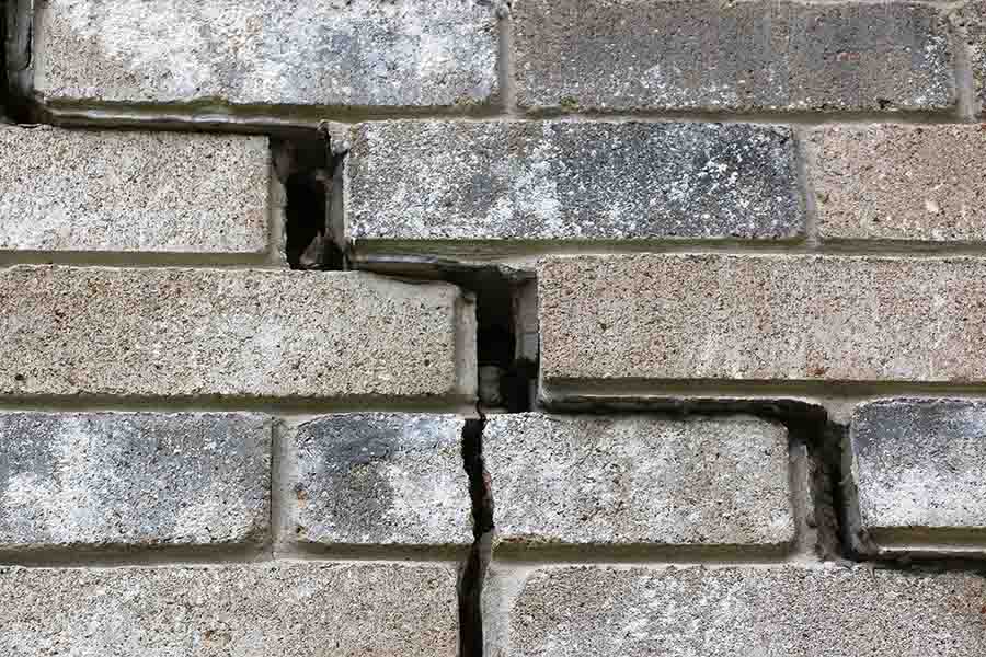 water leakage through the gaps of roof tiles